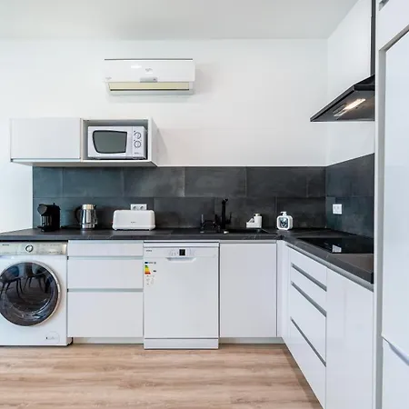 Apartamento Modern Retreat 2 In By Lovelystay
