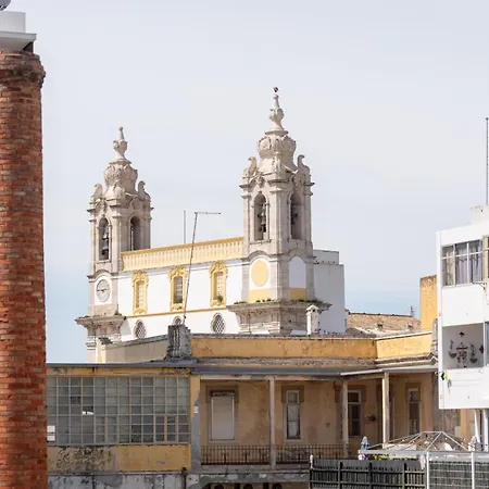 Modern Retreat 2 In By Lovelystay Фару